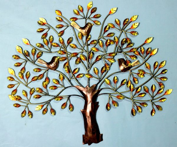 Décor Iron wall tree with three birds.